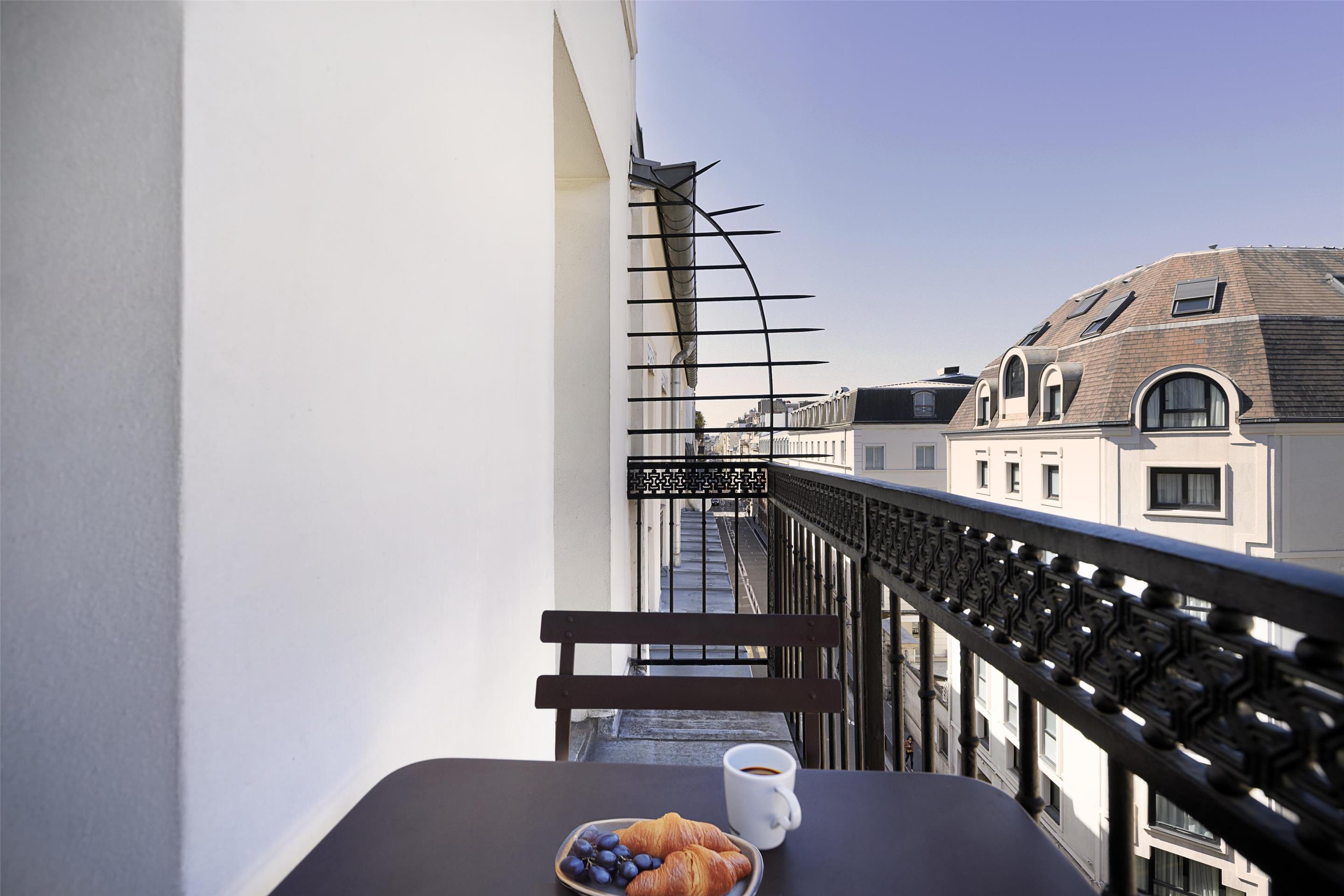 Best Western Aramis Saint-Germain - Tap to explore photos