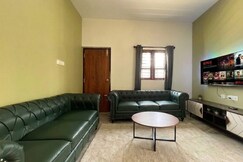 MYS Glen Haus Luxurious AC 6BHK 2 villas 50 TV, Mysore