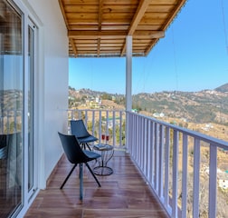 King Room with Mountain View