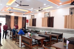 Rameswaram Hotel & Restaurant, Etah