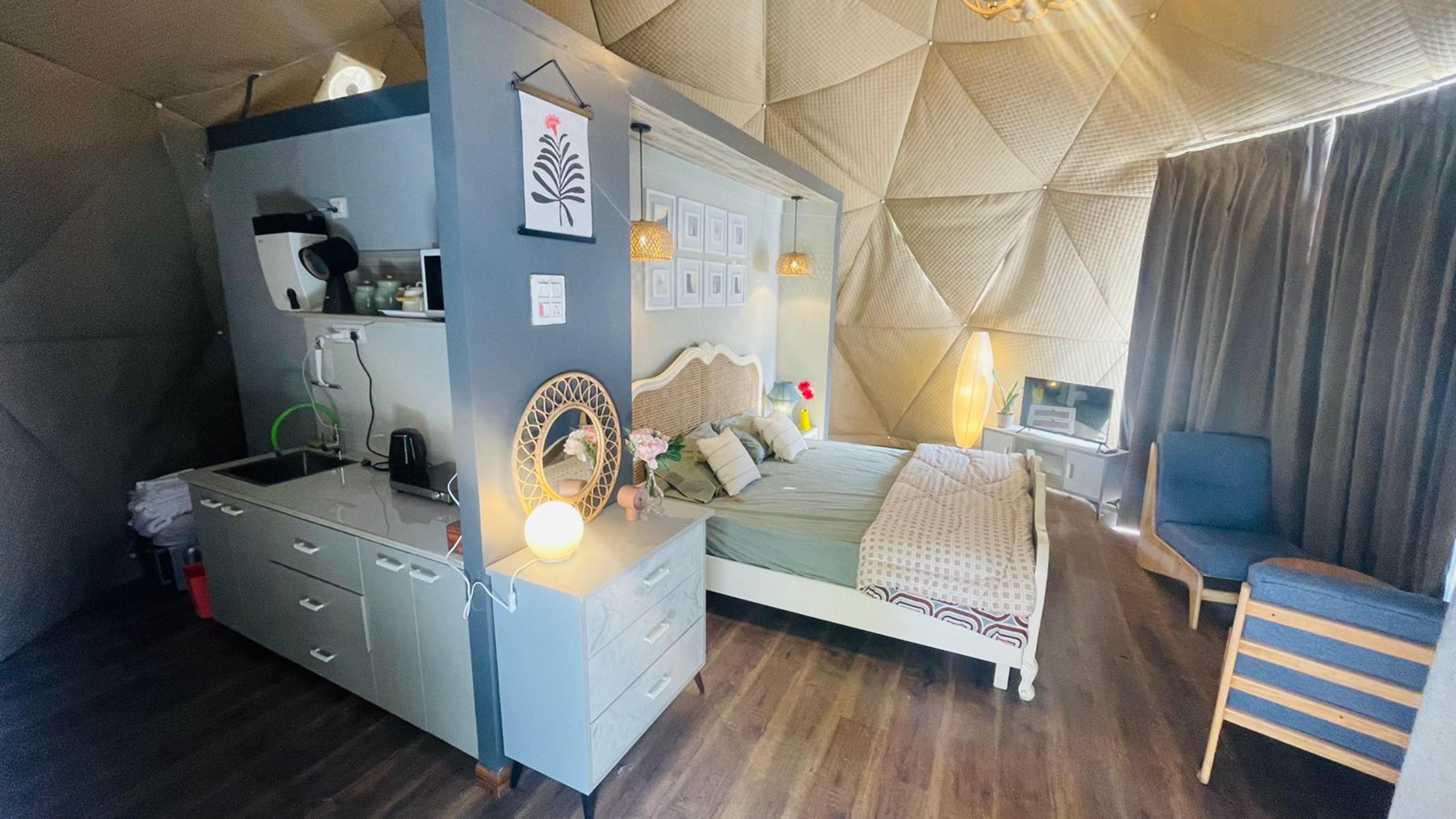Himalayan Ridge Glamping Dome - Tap to explore photos