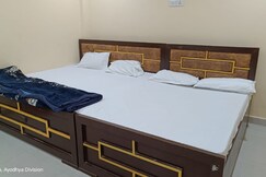 Maa Tulsi Guest House Ayodhya, Ayodhya