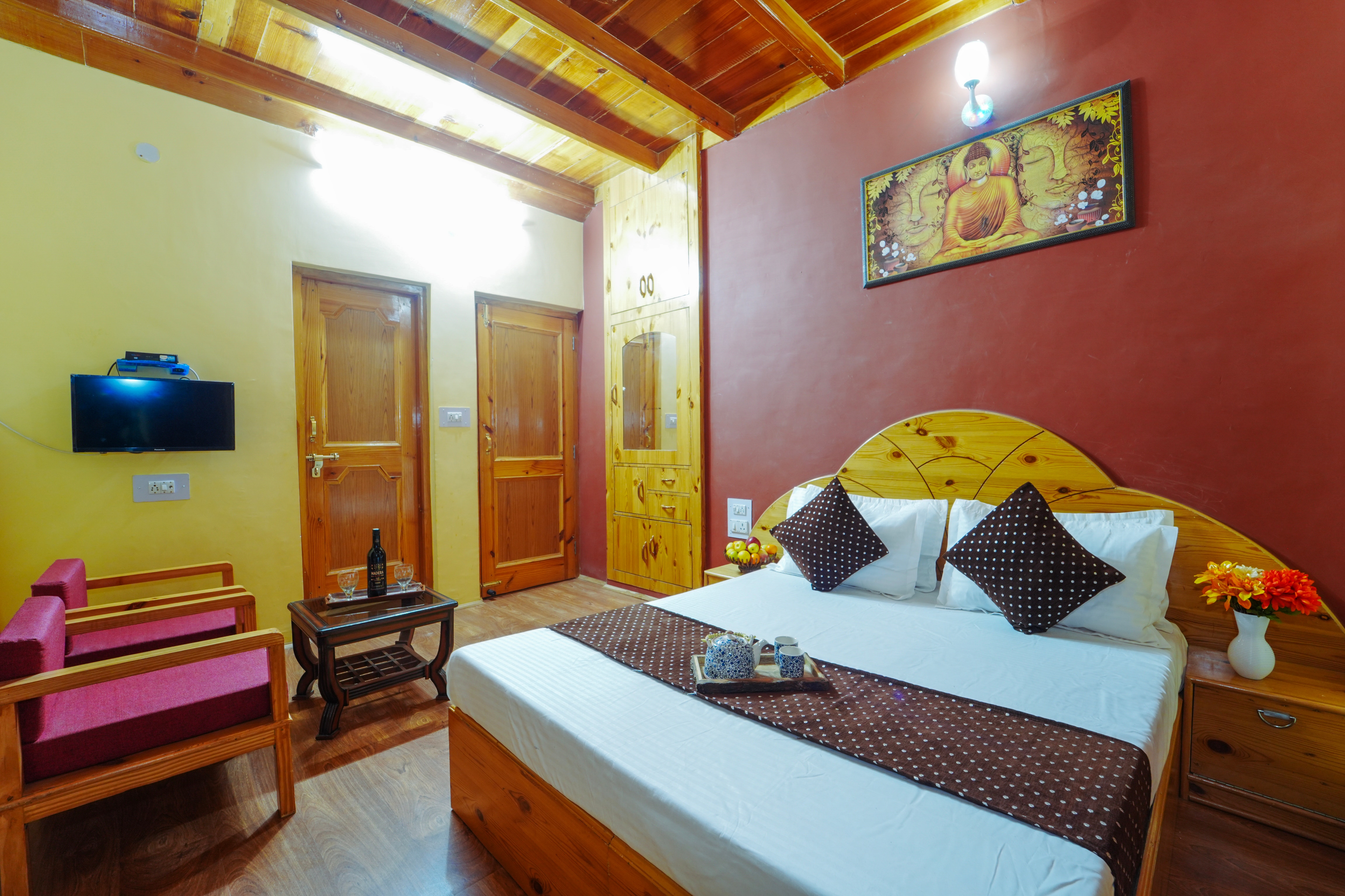 Rangri Homestay Manali - Tap to explore photos