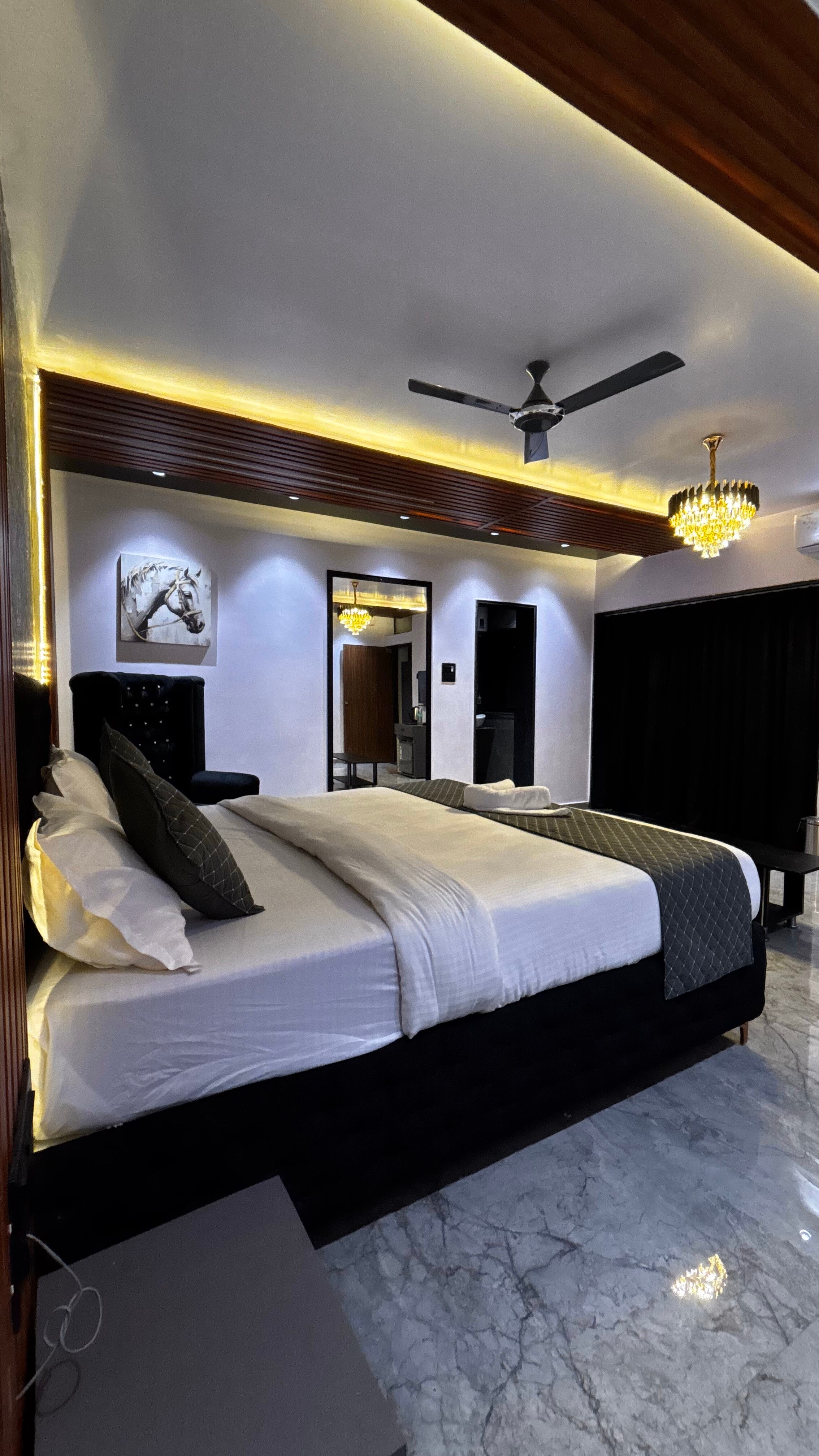 Hotel Anand Valley