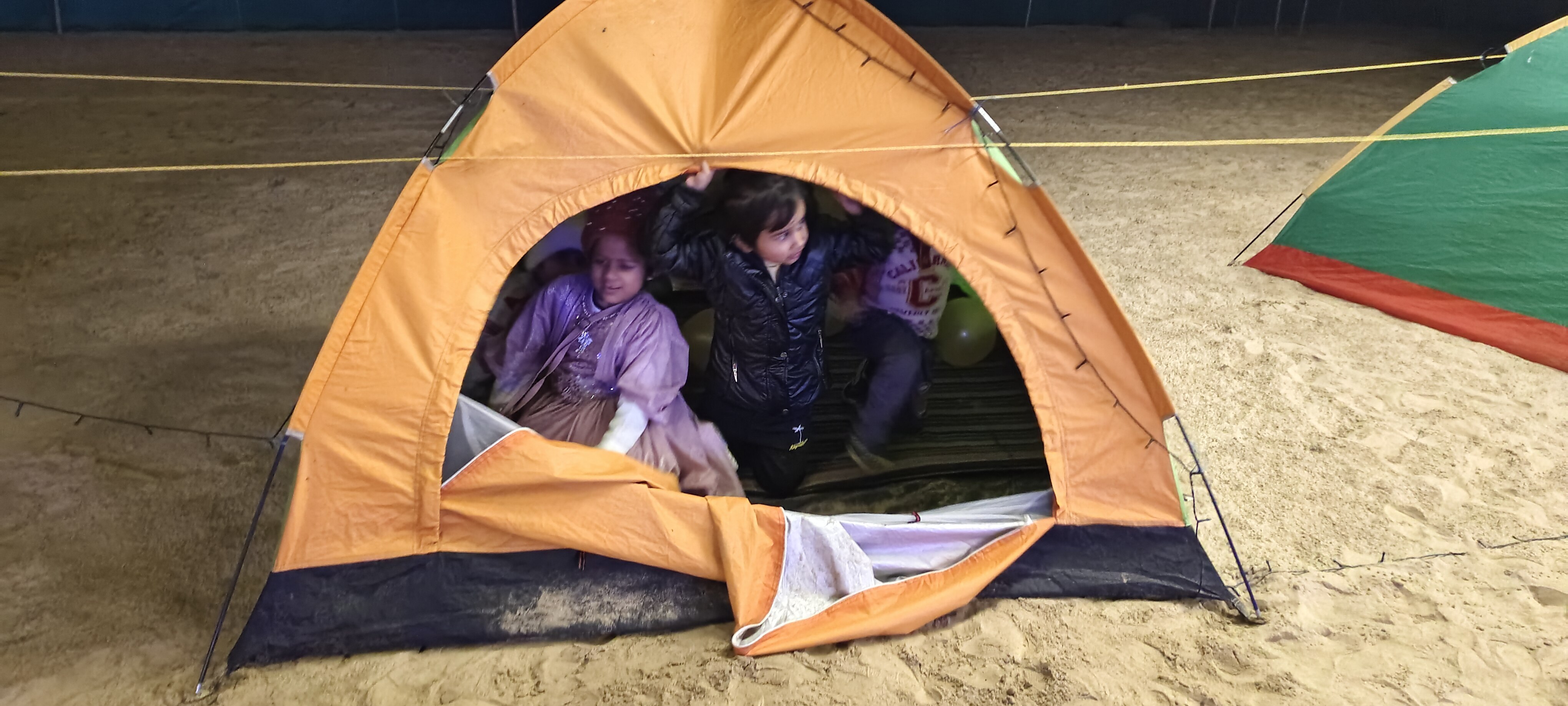 Life art sand camp - Tap to explore photos