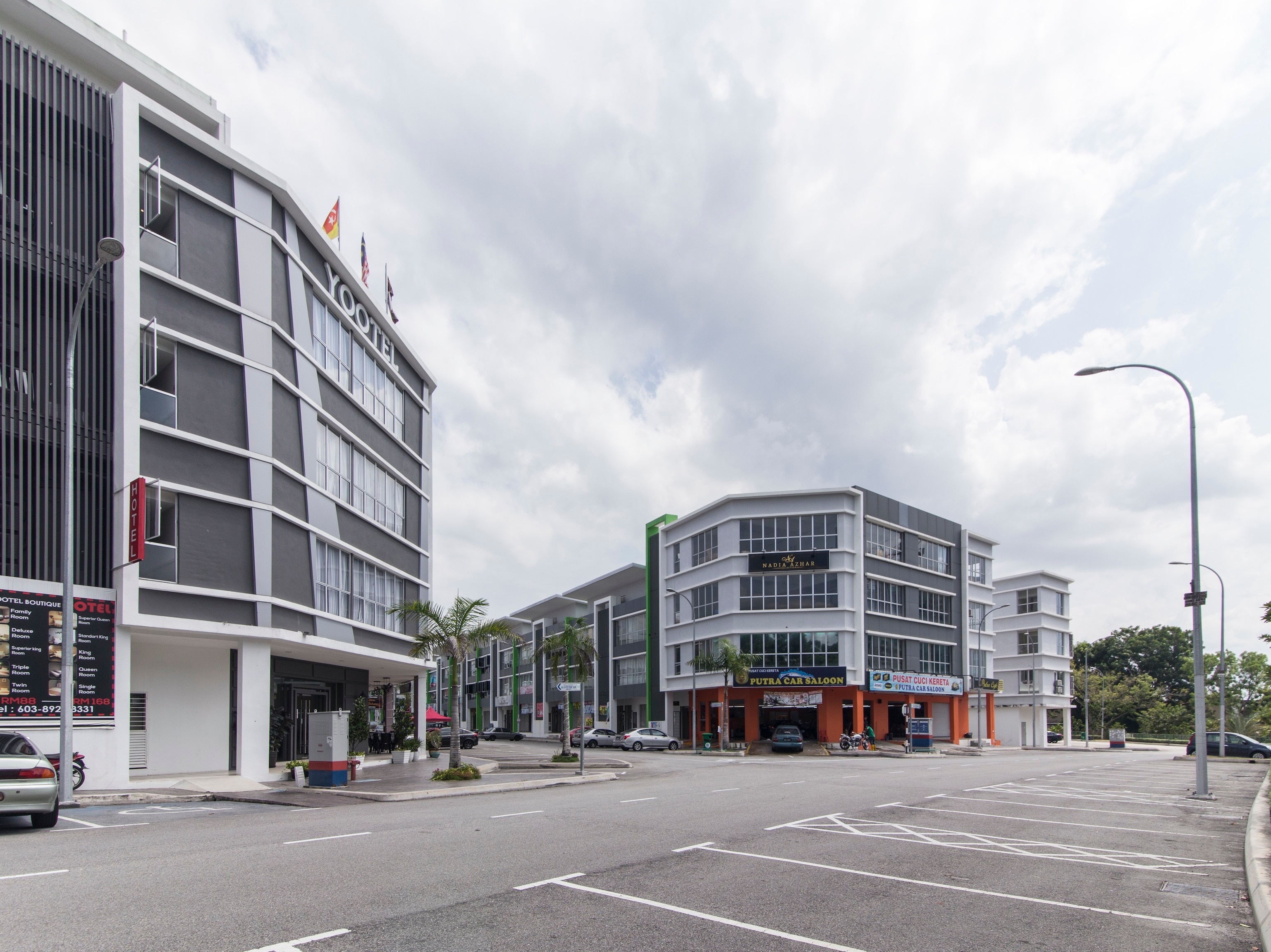 3 Killed 11 Trapped In Malaysia S Landslide