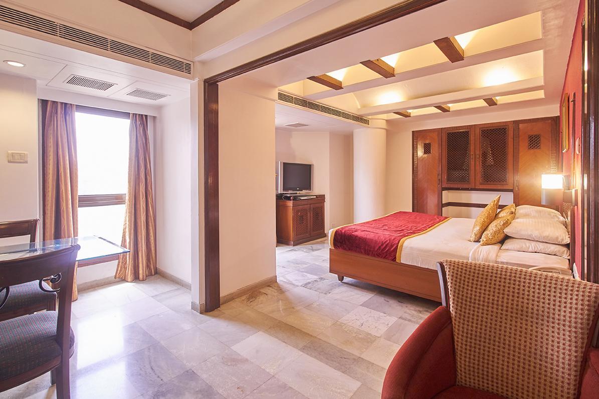Suite Room 1