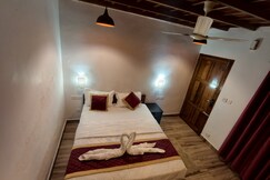 The Kenstar home stay, Munnar