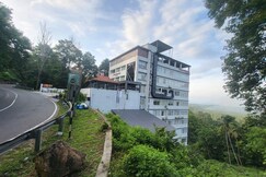MOUNTAIN PASS HOTEL AND MOUNTAIN PASS RESIDENCY, Nilambur