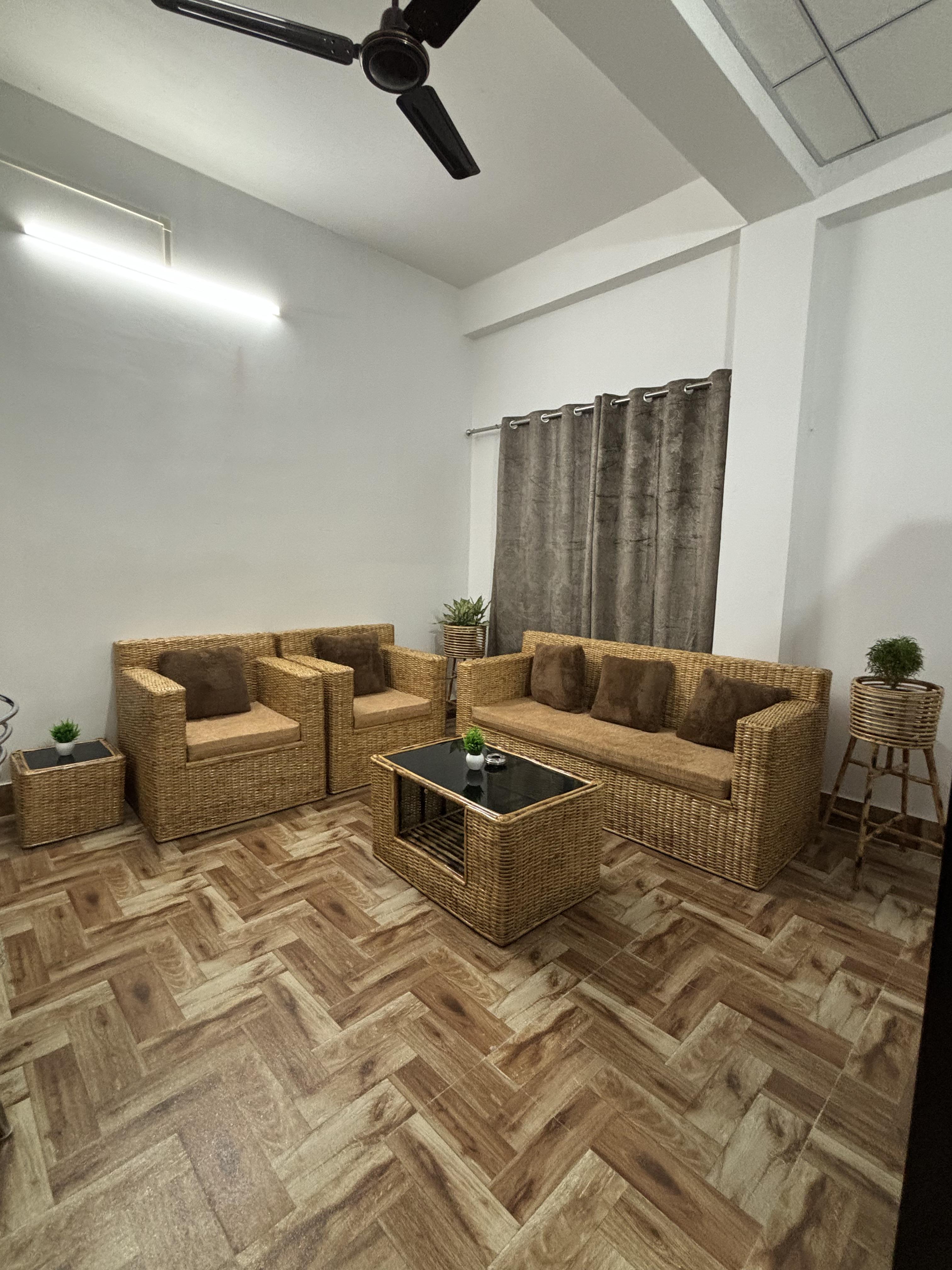 Preeti Homestay - Tap to explore photos