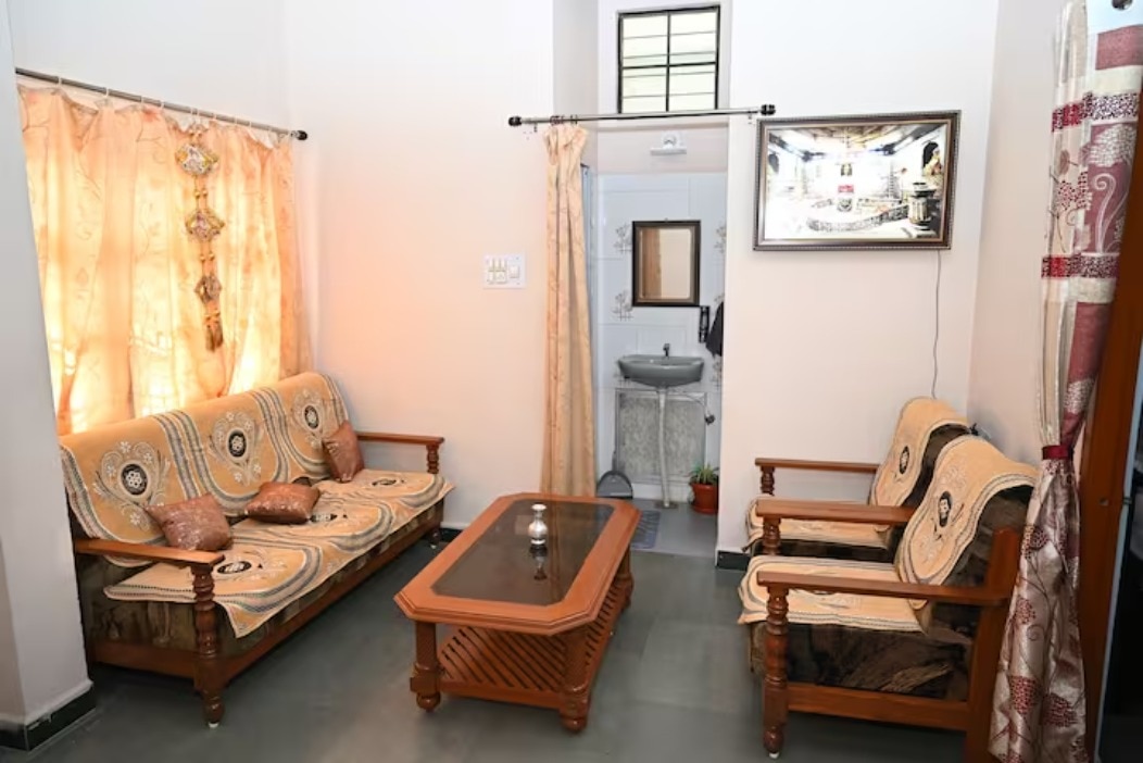 Avanti Homestay - Tap to explore photos