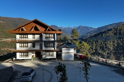 Pines Dirang Homestay, Bomdila