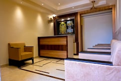 Orange Orchid, Tirunelveli