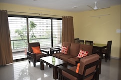 STATUS HOMEAWAY SERVICE APARTMENTS, Nashik