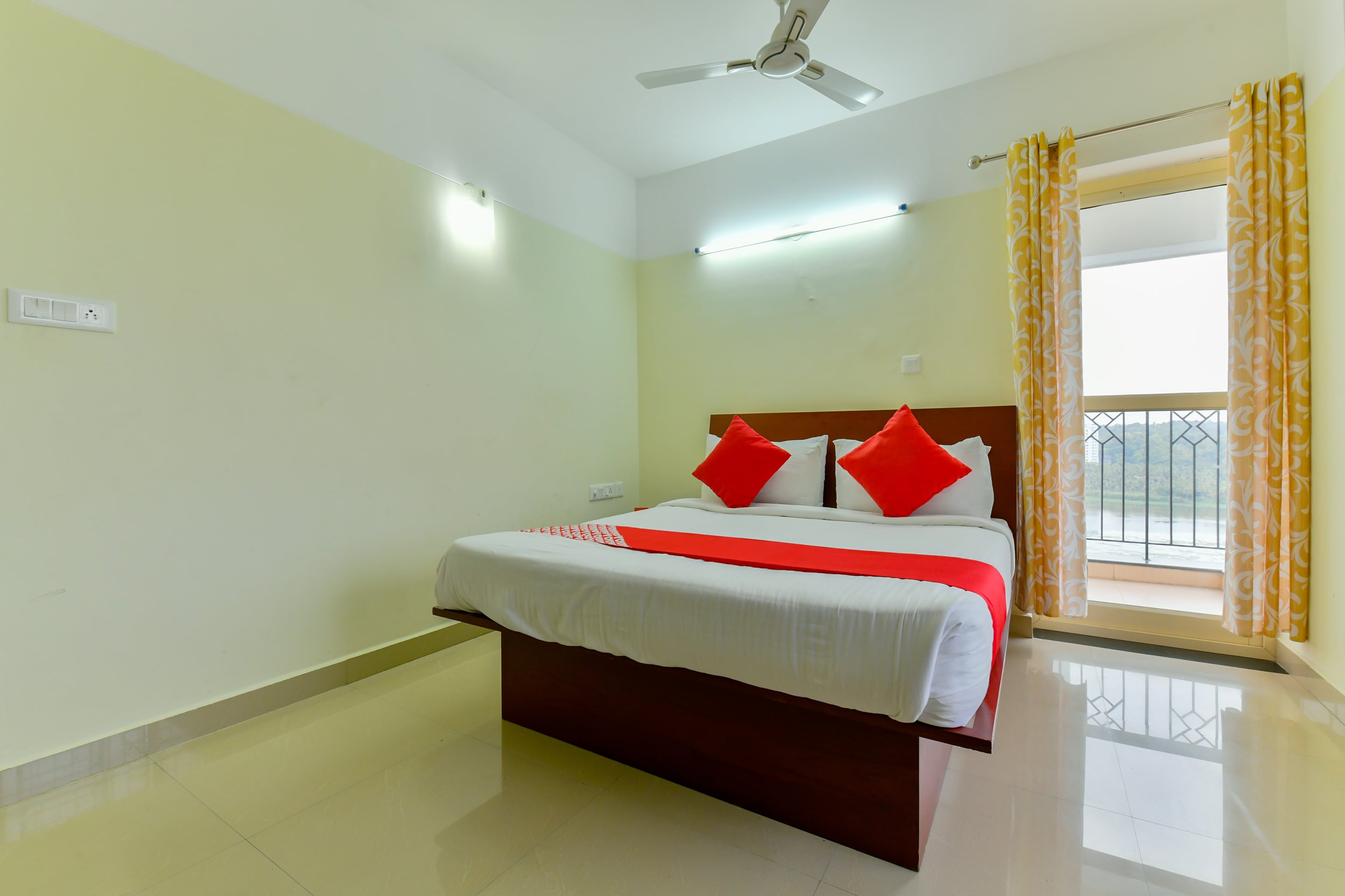 Super Hotel O Tyche Stays - Tap to explore photos