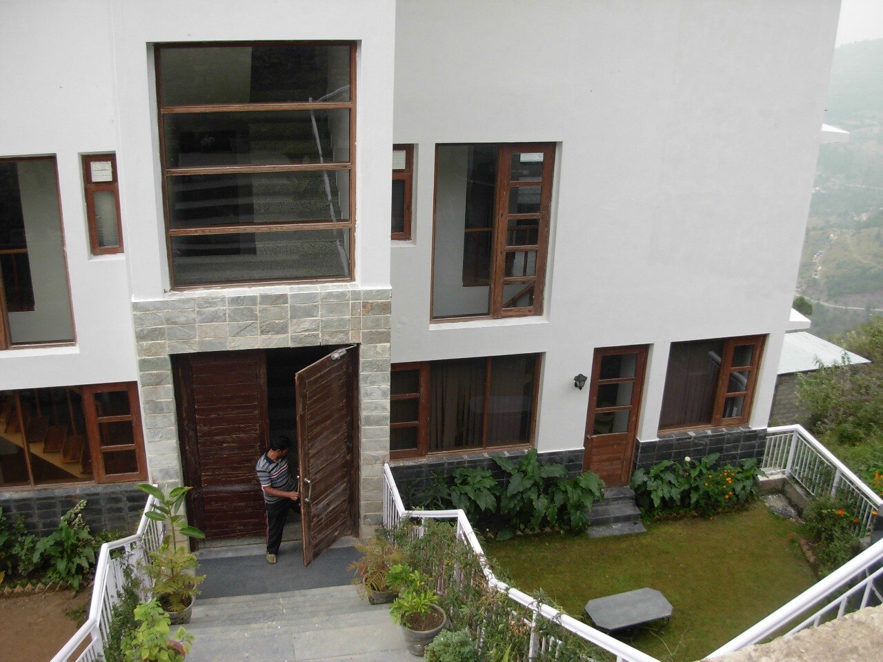 Rehal Home stay - Tap to explore photos