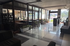 The grand golden Sakura  hotel, Jaipur