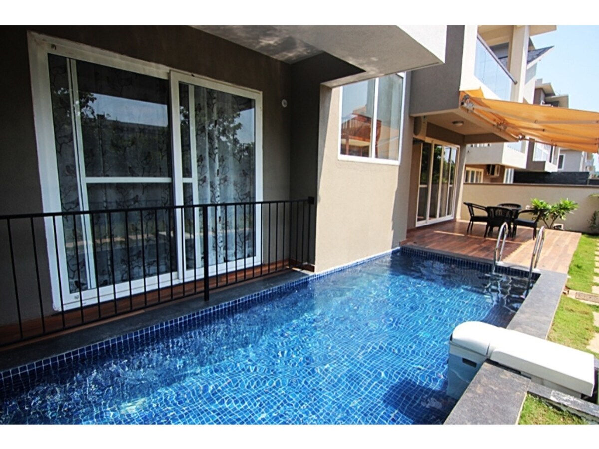 Rainforest Boulevard A2 - 4 BHK Private Pool Villa - Tap to explore photos
