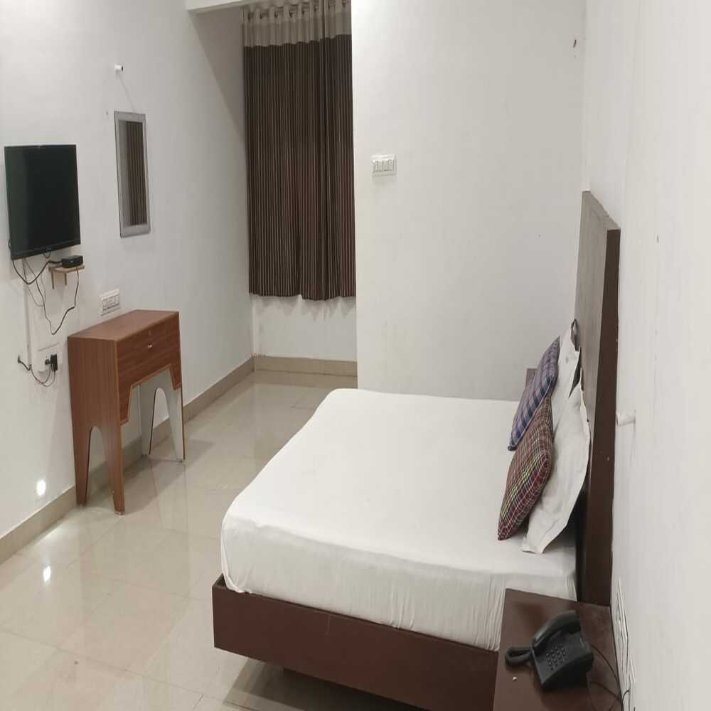 AKS INN Kanchipuram - Tap to explore photos