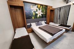 Hotel SM Palace, Nashik