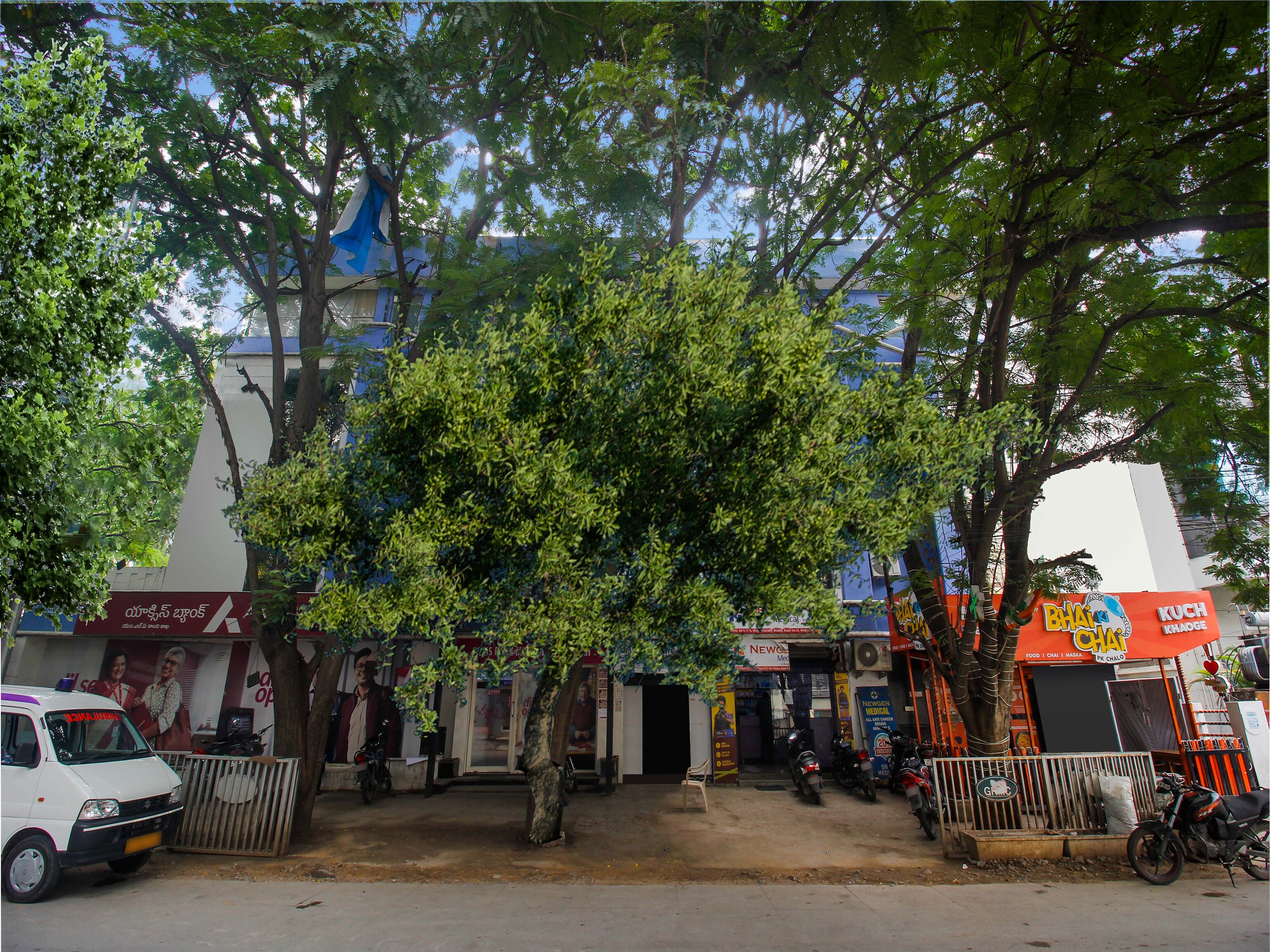 Hotel O Holiday Banjara - Tap to explore photos