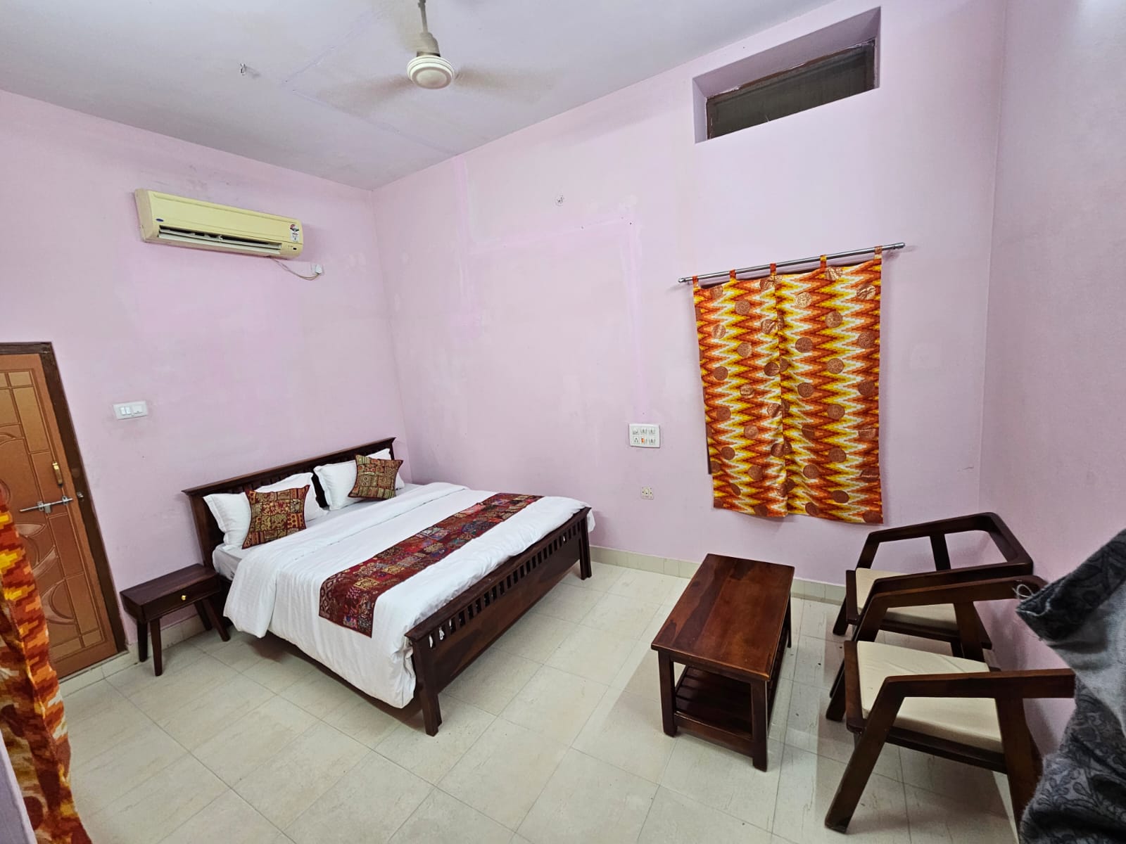 Hotel Blue Diamond Jaisalmer - Tap to explore photos