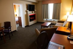 Best Western Plus Service Inn & Suites, Lethbridge, Alberta