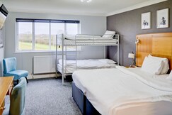 Warwickshire Park Hotel Kenilworth by Belvilla, Central Bedfordshire