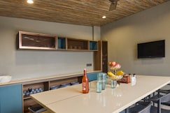 Grey Goose Villa, Trimbak