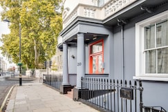 OYO Townhouse New England, London Victoria,  London