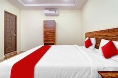 Hotel O 811357 R Square Inn, Hyderabad