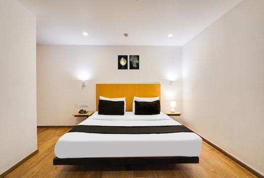 Super Townhouse Oak Indiranagar