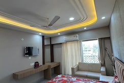 Shyam Bihar Sadhana dham, Vrindavan