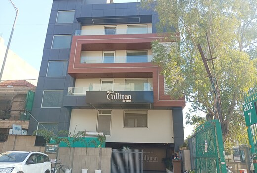 Hotel Cullinan By Qotel @ Janakpuri