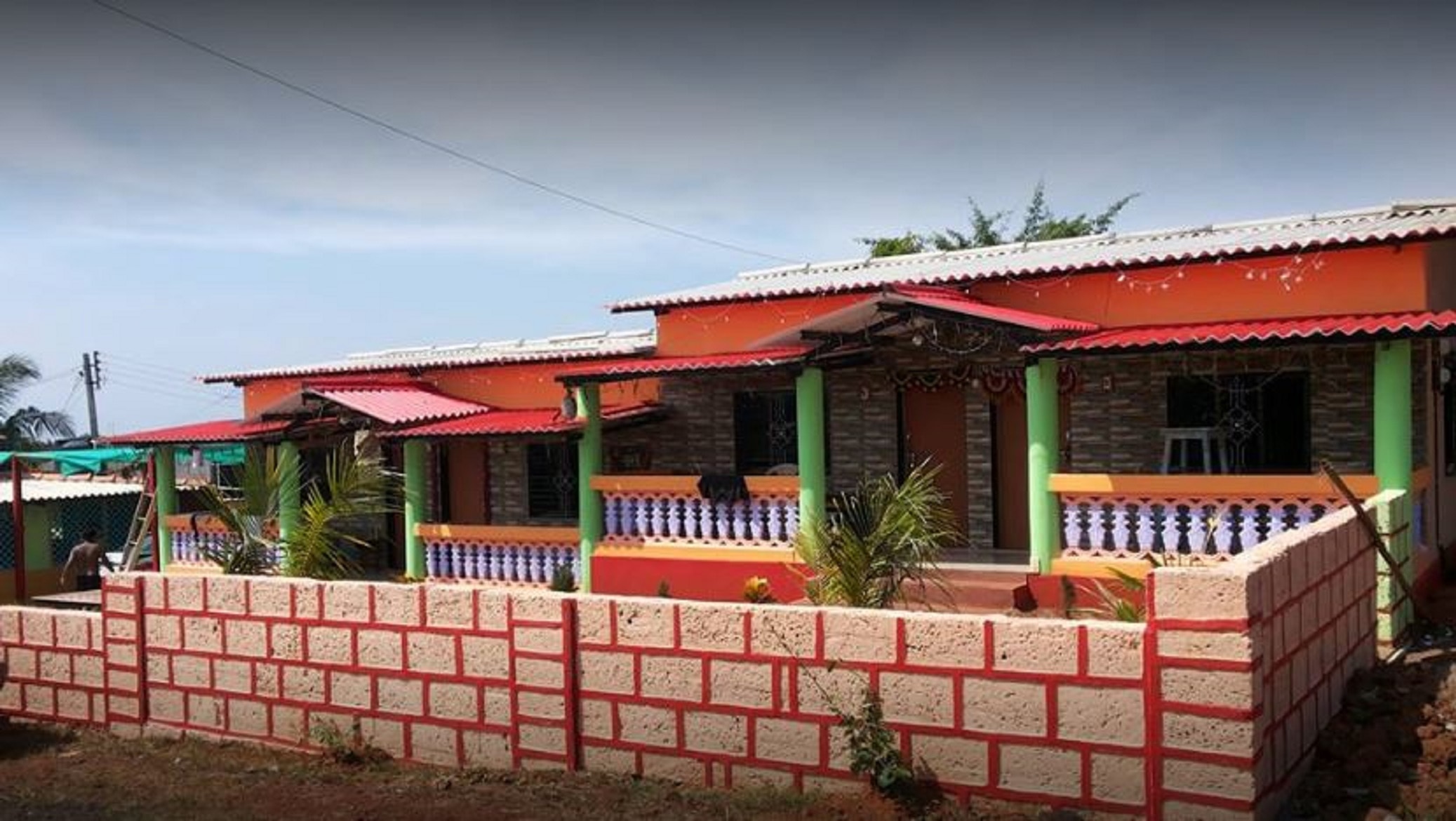 Hotel Sai Sawali - Tap to explore photos