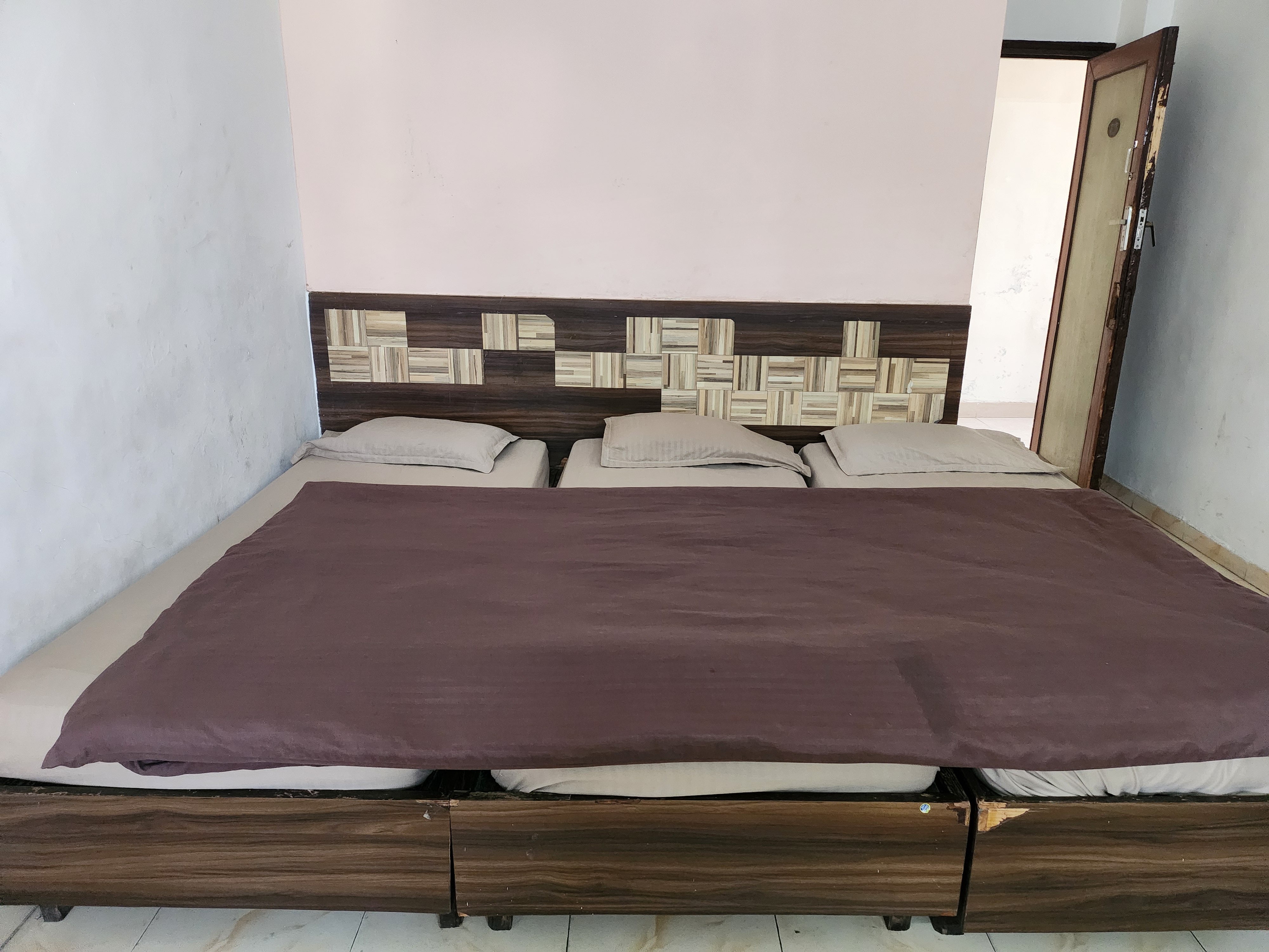 Hotel Saffronn 2