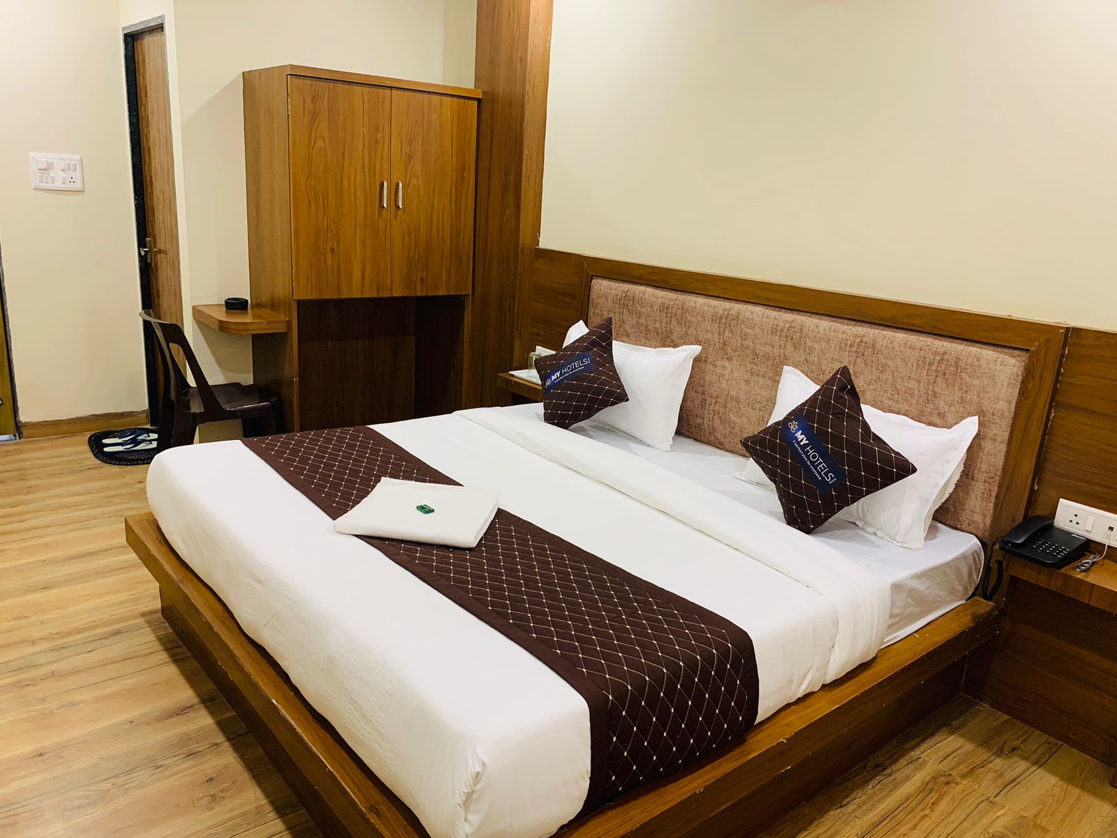 Hotel Atharv Airport Indore - Tap to explore photos