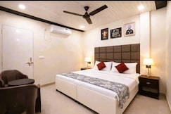 HOTEL GOLDEN LOTUS INN, Lucknow