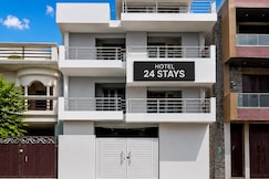 Hotel 24 Stays, Lucknow