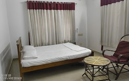 Deluxe A/C bedroom with queen bed