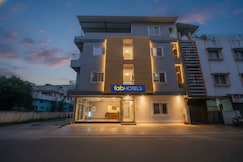 FabExpress Shyam Palace, Indore