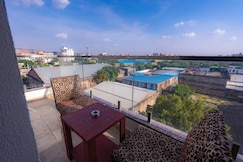Luxury 1 BHK   Private Jacuzzi   Big Screen Fun, Jaipur