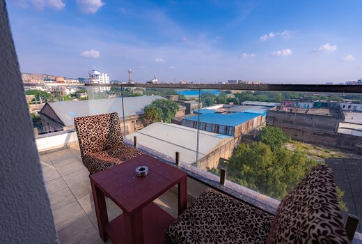 Luxury 1 BHK   Private Jacuzzi   Big Screen Fun