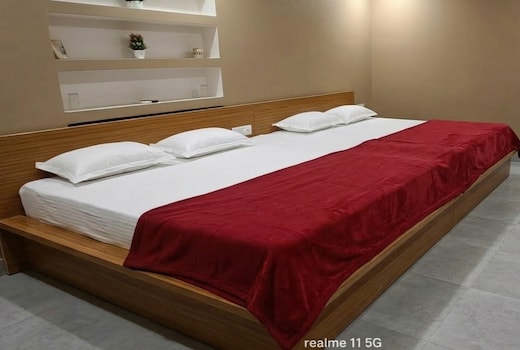Deva Guest House & Homestay