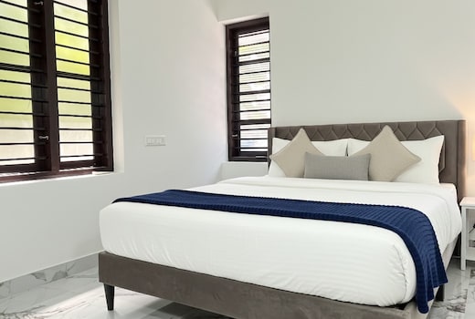 VAR Lime Haus AC 2BHK 250 mtr to Beach Foosbal