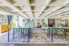 The Lodge at Healdsburg tapestry Collection by Hilton, Sonoma