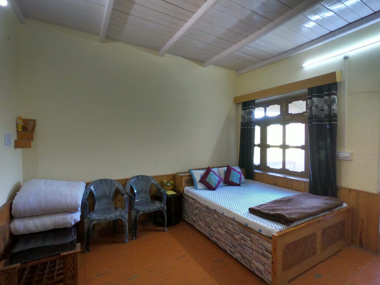 Ritu Raj Home Stay & Cafe Sarkidhar (Rewalsar) - Tap to explore photos