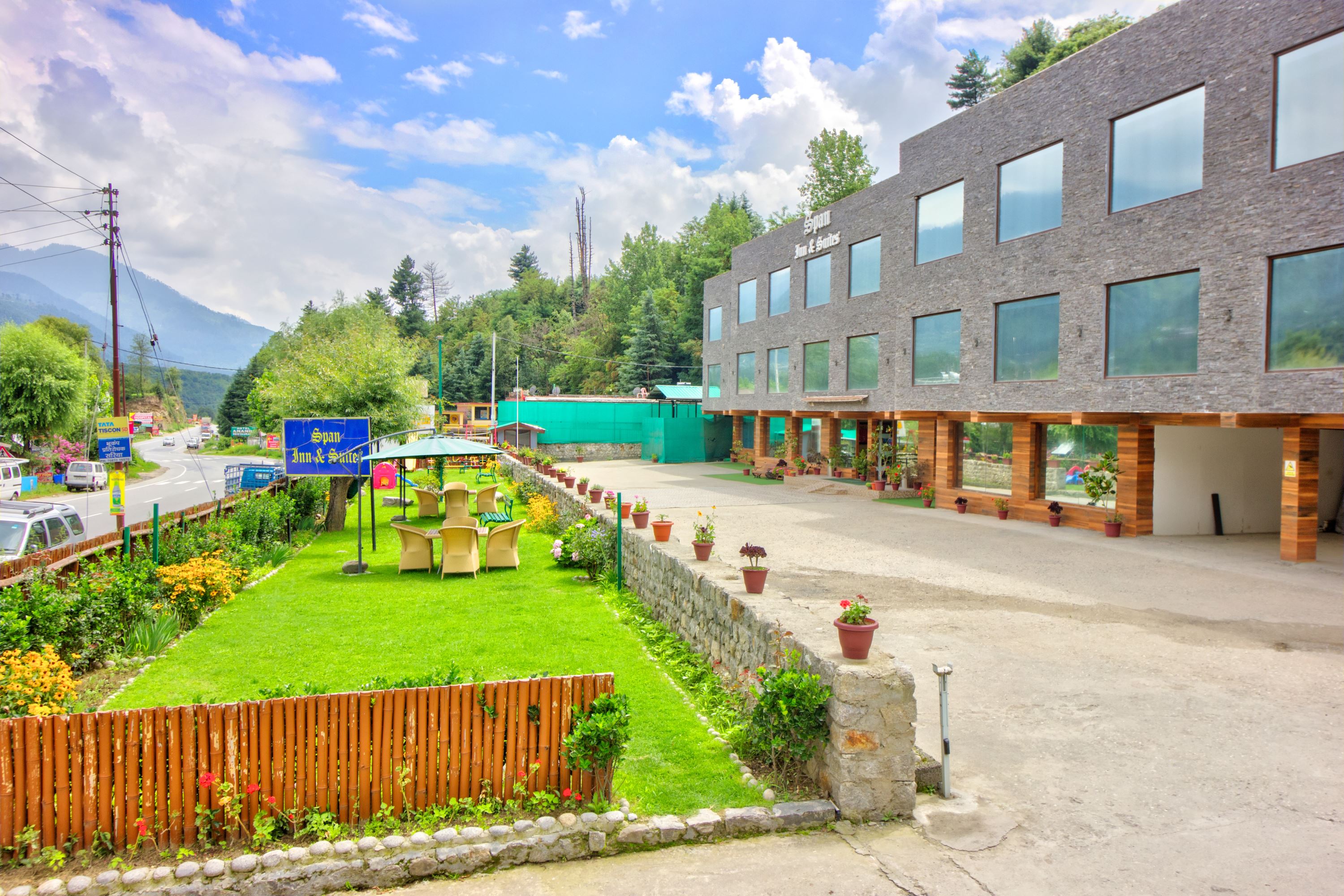 Span Inn & Suites Manali - Tap to explore photos