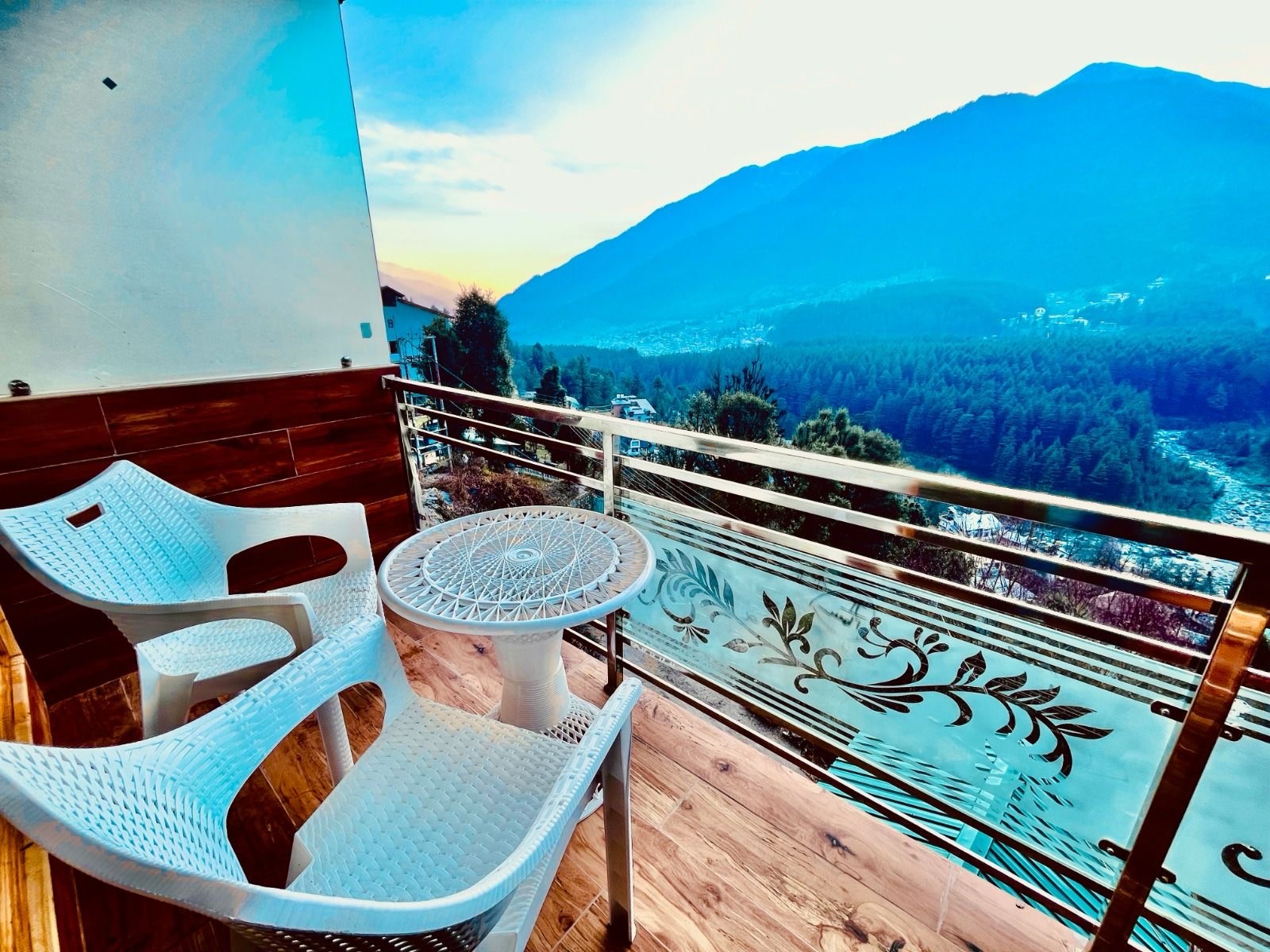 Naina Rockland Manali - Tap to explore photos