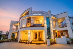 FabHotel Rajathi Holiday Peak, Kodaikanal